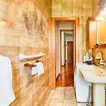 Appartement Guesthost - Note Su Puccini 66 *
