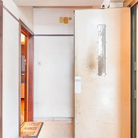 Guesthost - Note Su Puccini 66 * Trieszt